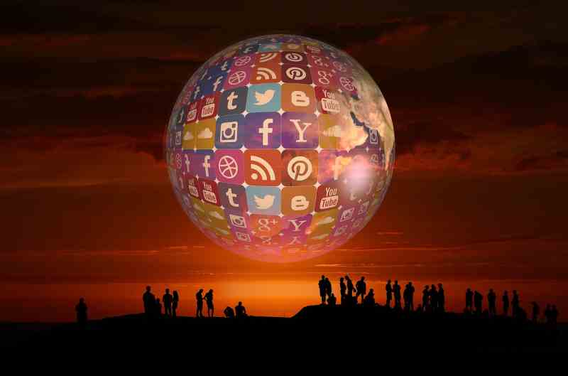 La planete des réseaux sociaux : instagram